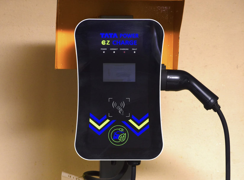 Tata Power Renewable Energy, Tivolt Electric Vehicles partner to strengthen EV Charging Infrastructure for Commercial Vehicles